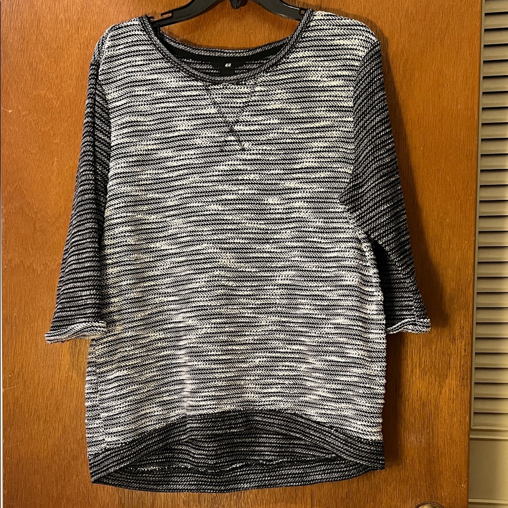 H&M Black and White Striped Sweatshirt